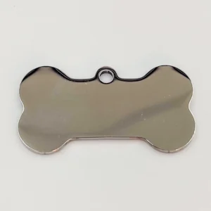 Ασημί μεταλλική ταυτότητα σκύλου σε σχήμα κόκκαλο με χάραξη