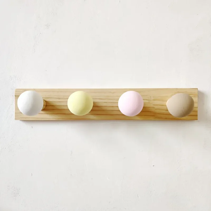 Ξύλινη Κρεμάστρα Τοίχου με Στρογγυλά Άγκιστρα (4 Θέσεων) - Image 3